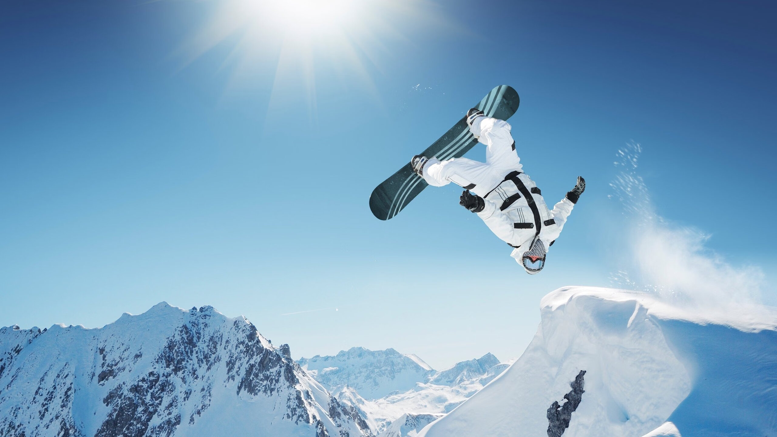 夜光激光跑，科技点亮运动未来，激光夜视仪价格