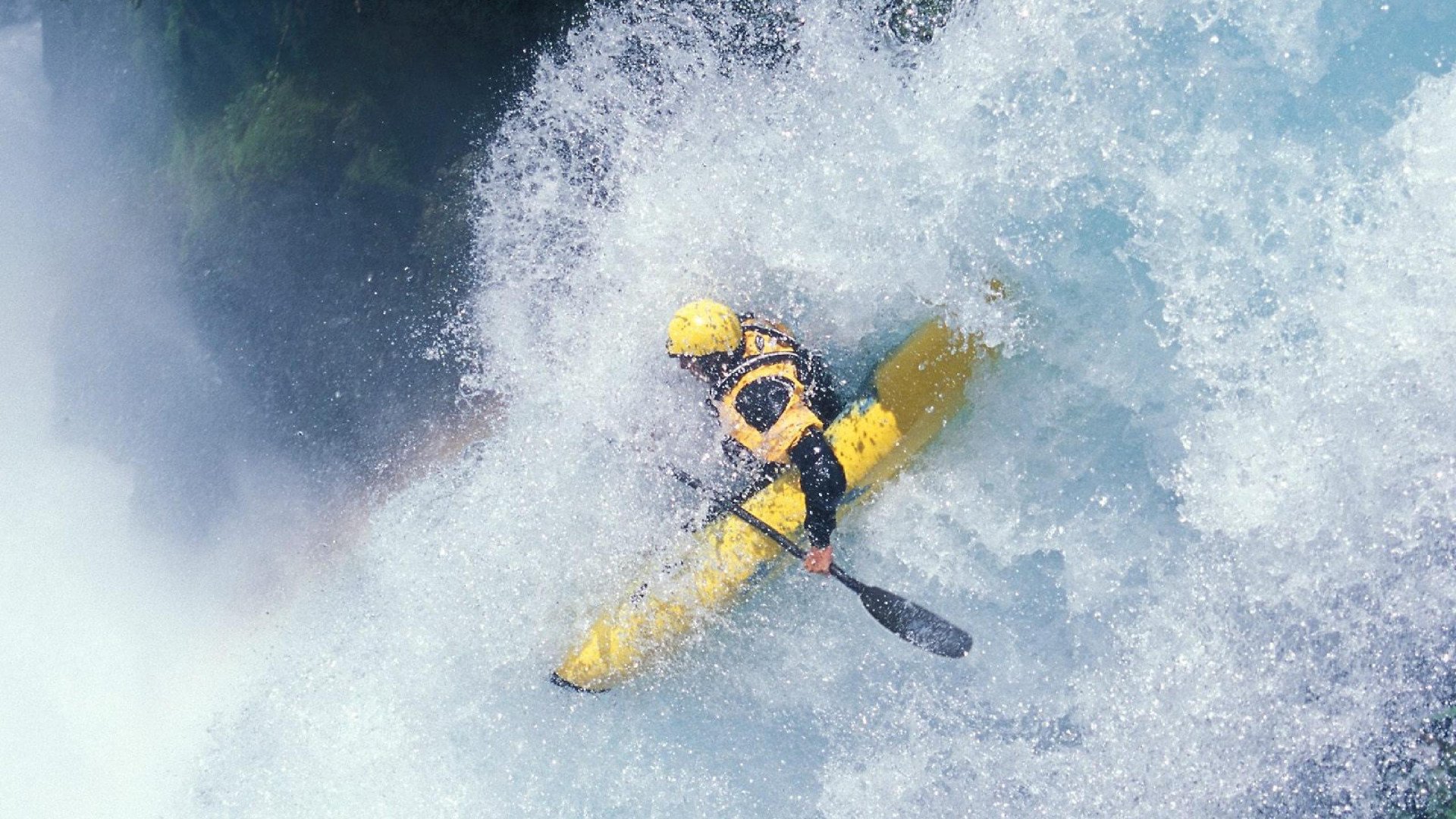最佳瞬间：王强压哨三分助北京逆转！